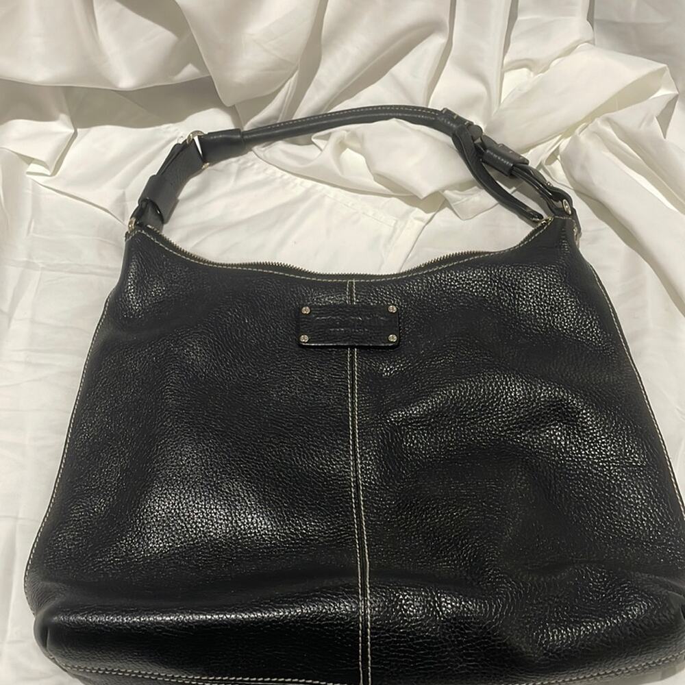 Kate spade black pebbled leather shoulder bag in euc free of rips dings smells